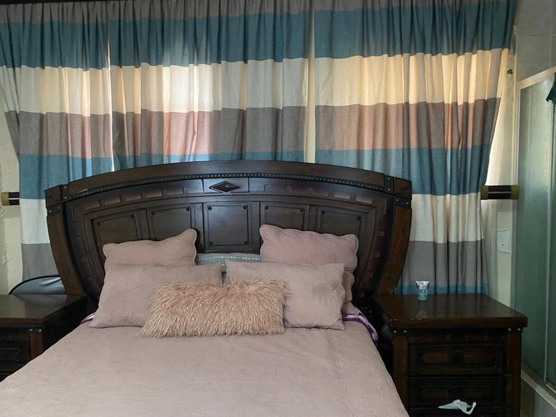 7 Bedroom Property for Sale in Queenstown Eastern Cape